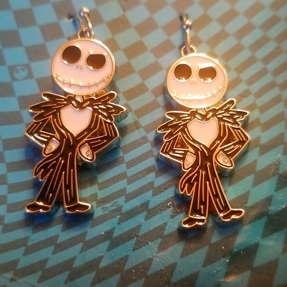 NBC Earring Set - Picture 4 of 9